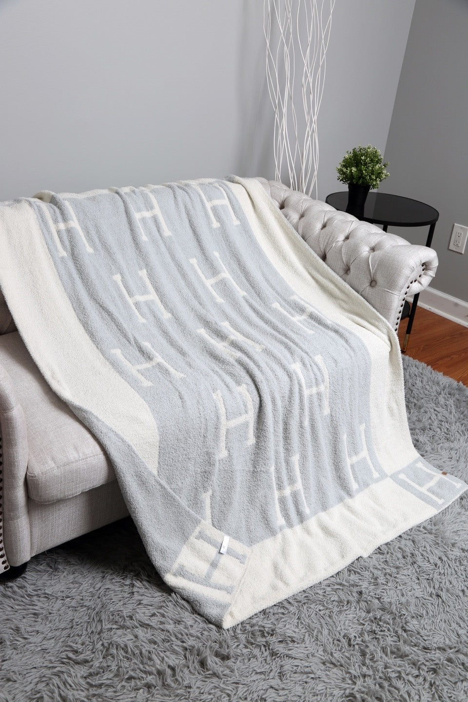 H Cozy Reversible Blanket- Grey